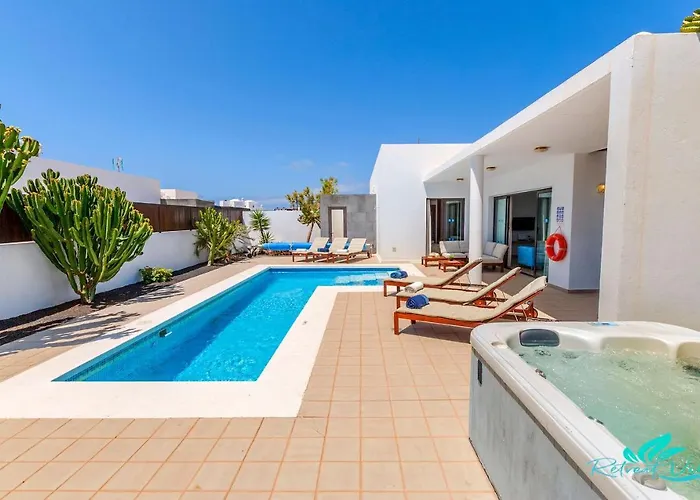 Jacks Place Playablanca Pool *