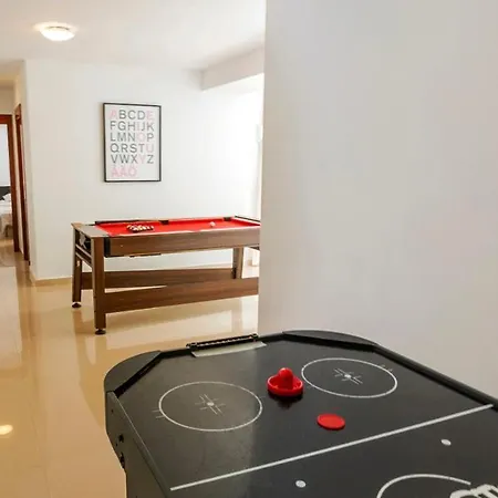 Jacks Place Playablanca Pool ヴィラ